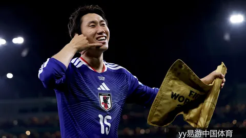 法甲激战yy易游下载：尼斯0-0梅斯，赛后球迷投掷烟火，场面失控